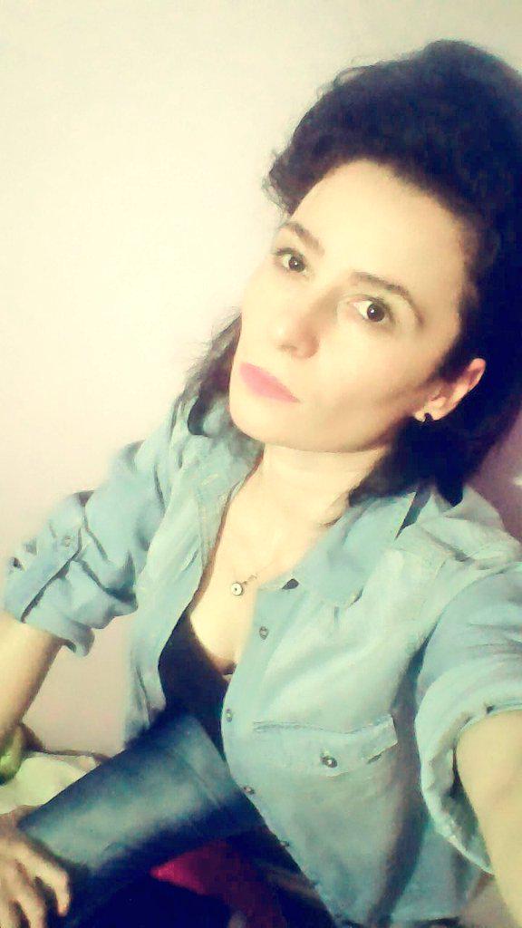 AskbumuSevda's tweet photo. @mavi en iyi mavi benim maviimm http://t.co/4WjwPDRzaf