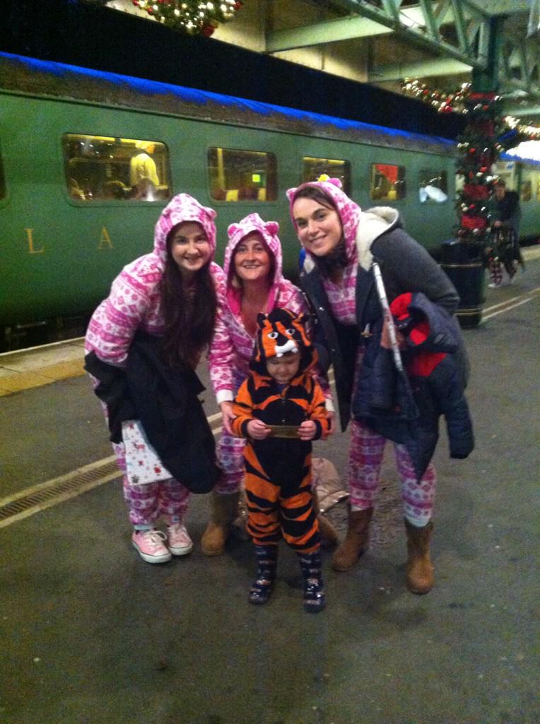 Fab evening <a href="/PolarExpressUK/">The Polar Express™</a> 🚂❤️<a href="/_ciaraburden/">Ciara</a>