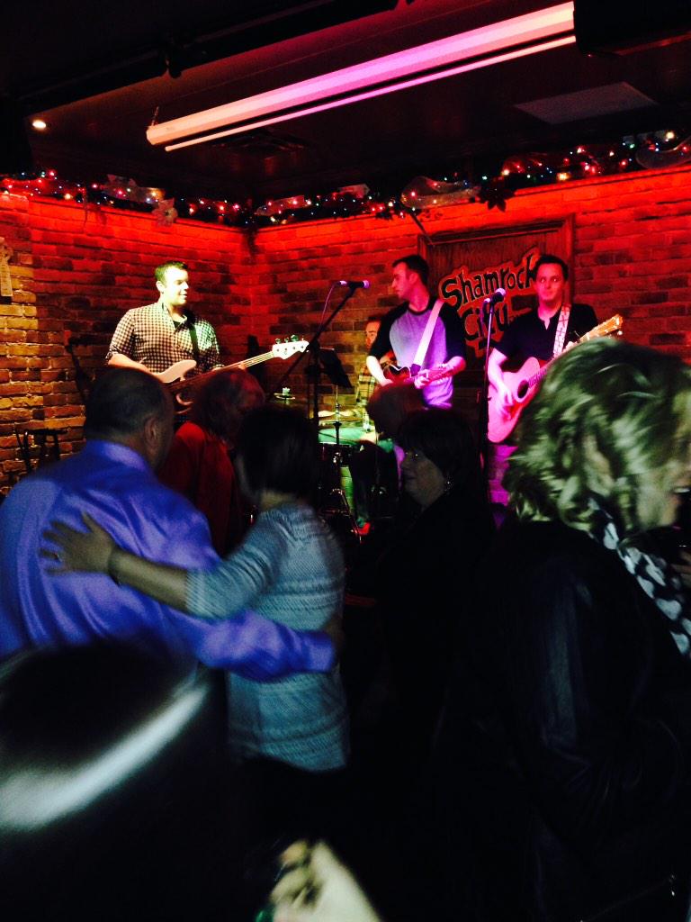 janeymackband's tweet photo. @ShamrockCityPub #ShamrockCityGoulds #JaneyMack http://t.co/2i5jQRxysf