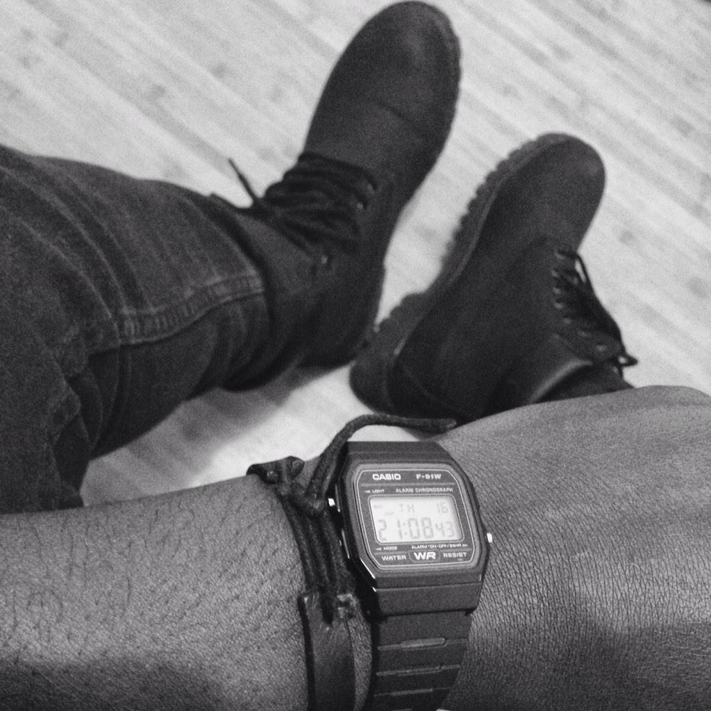 PharellVaz's tweet photo. Bonsoir http://t.co/wG0STuACC0