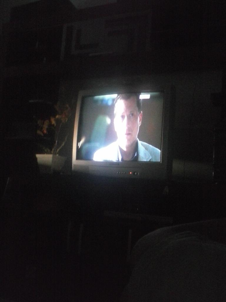 ruanspk's tweet photo. Acho que tou viciado na Tv CSI NY!!! http://t.co/YINRy8WrTH