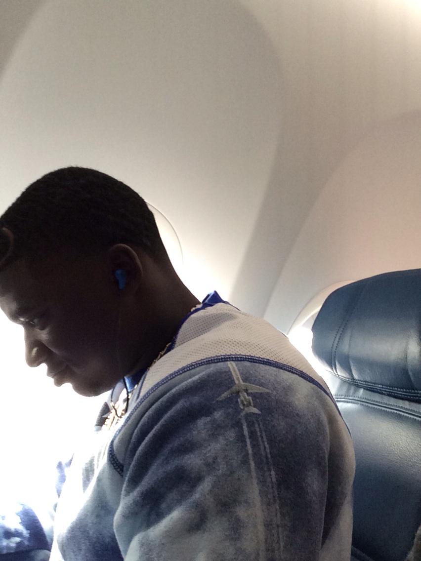 Sodapoppintv's tweet photo. This is who I'm sitting next To on the plane. Stole my window seat and is listening to lil Wayne. This mother fucker. http://t.co/CdgdPdyfCg