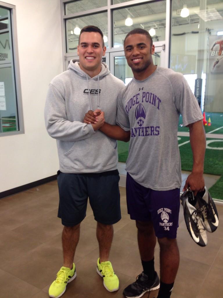 MikeCon_55's tweet photo. Congrats to my boy Cam for committing to the University of Texas! #UTfootball #CESperformance http://t.co/HVP23F1Ael