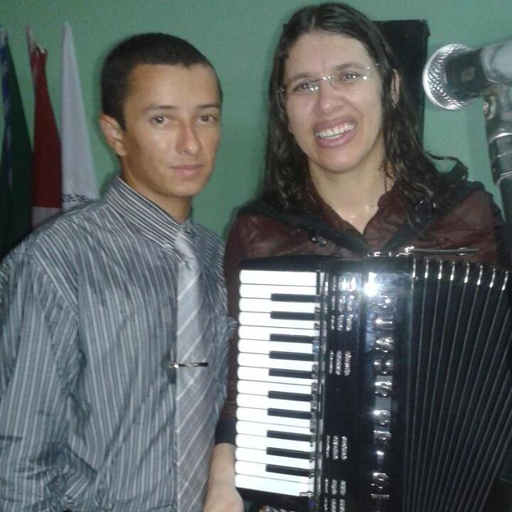 cantor_idemar's tweet image. Minha fã alice maciel