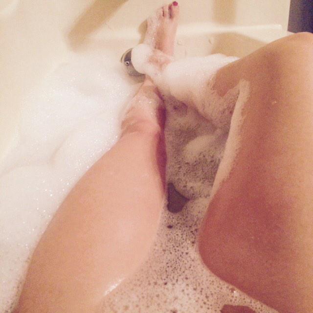 Relaxing in a hot bath, then I'll be on #MFC *Tip 569 for SnapChat through Valentines Day & get the naughty