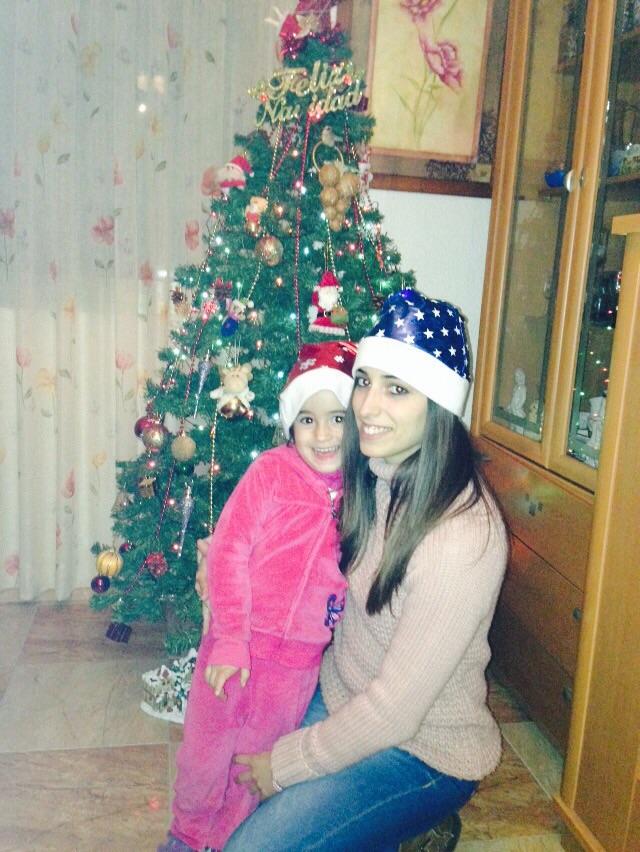 anabel_vargasm's tweet photo. Y un año más nos volvemos a reunir con la misma ilusión. #Navidad http://t.co/GxvFEY3CLs
