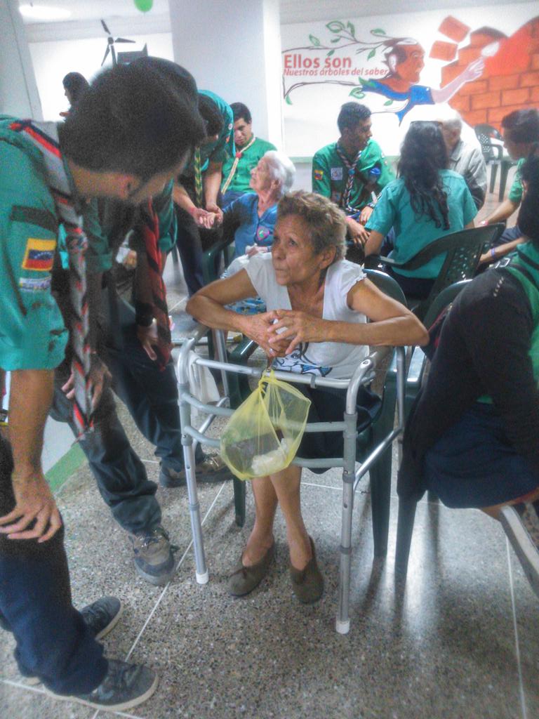 RutaRunaway's tweet photo. #ServicioRunaway @MootNac2014 @scoutsvenezuela @ScoutsMetro @ScoutsCarabobo @ScoutAnzoategui @ScoutMensajeros http://t.co/KQeHJ78blI