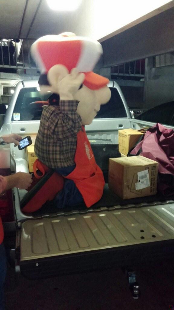 Triple Nickel does it again. This time showing some love at Children's Hospital. <a href="/HDJoeCalder/">Joe Calder</a> <a href="/SantiBernardez/">Santiago Bernardez</a>