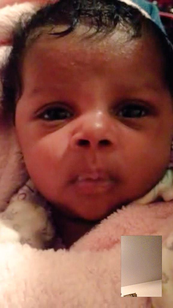 TyElisabeth's tweet image. My Tinker likes FT now 🙌😍👶🎀 #BaiBai #GettingBig @MissMee_ 😘