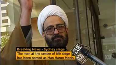 Sydney में 16 घंटे आतंक का तांडव, बंदूकधारी ईरानी रिफ्यूजी मोनिस ढेर goo.gl/xz7zZB #sydneysiege