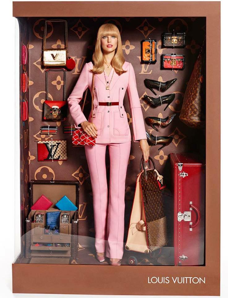 franchiniid's tweet photo. Bonjour! C mon premier post en français. La Vogue des poupées de mode par Giampaolo Sgura!

http://t.co/bvpa4IbaMt http://t.co/t7m64v64vk