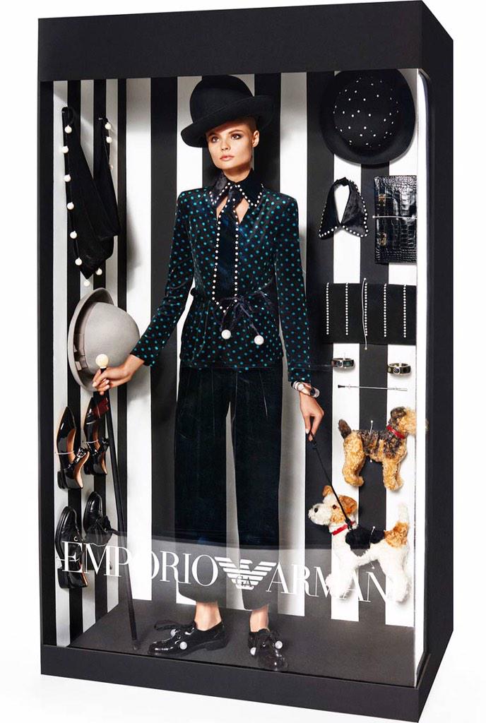 franchiniid's tweet photo. Bonjour! C mon premier post en français. La Vogue des poupées de mode par Giampaolo Sgura!

http://t.co/bvpa4IbaMt http://t.co/t7m64v64vk