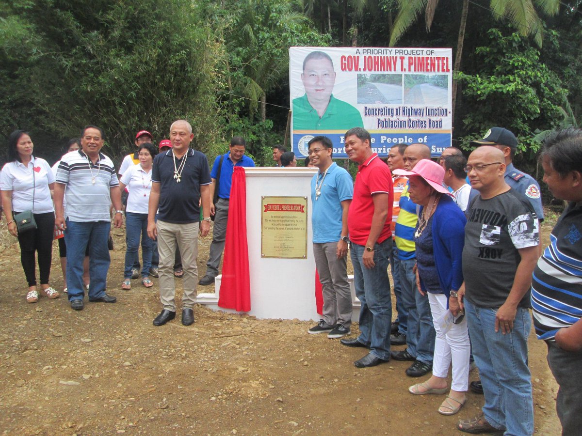 mpscortes's tweet photo. Gov. Vicente L. Pimentel Sr. Avenue Inauguration and Kujaw Christmas Tree Lighting held @ Cortes Comercial Triangle http://t.co/NyRCFQYYcL