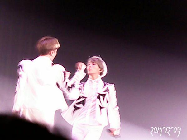 ArabBlingKets's tweet photo. 141213~09  #SWC3inJapan - #jongkey <3 http://t.co/Izjietwvms
