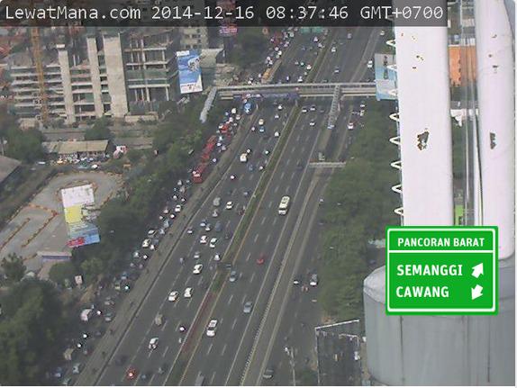 lewatmana's tweet photo. 08:39 cctv LewatMana: Arteri Gatsu dari Pancoran menuju Per4an Kuningan macet, sebaliknya ramlan. #JKTS (via T1) http://t.co/QkCHL77rp7