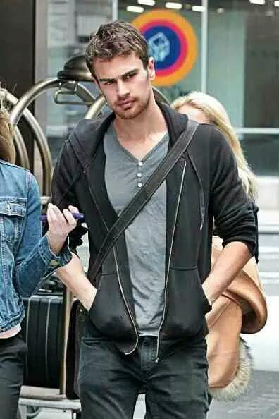 I heard it was Theo James birthday!! Happy birthday Theo!!      