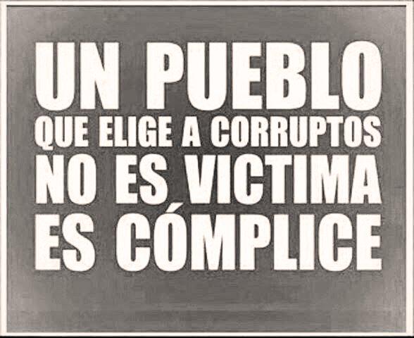 Roberto_BsAs's tweet photo. Saben por qué nos va mal?
Porque nos gobiernan ladrones.
Saben por qué nos gobiernan ladrones?
Porque los elegimos. http://t.co/e4O7SqWd7X