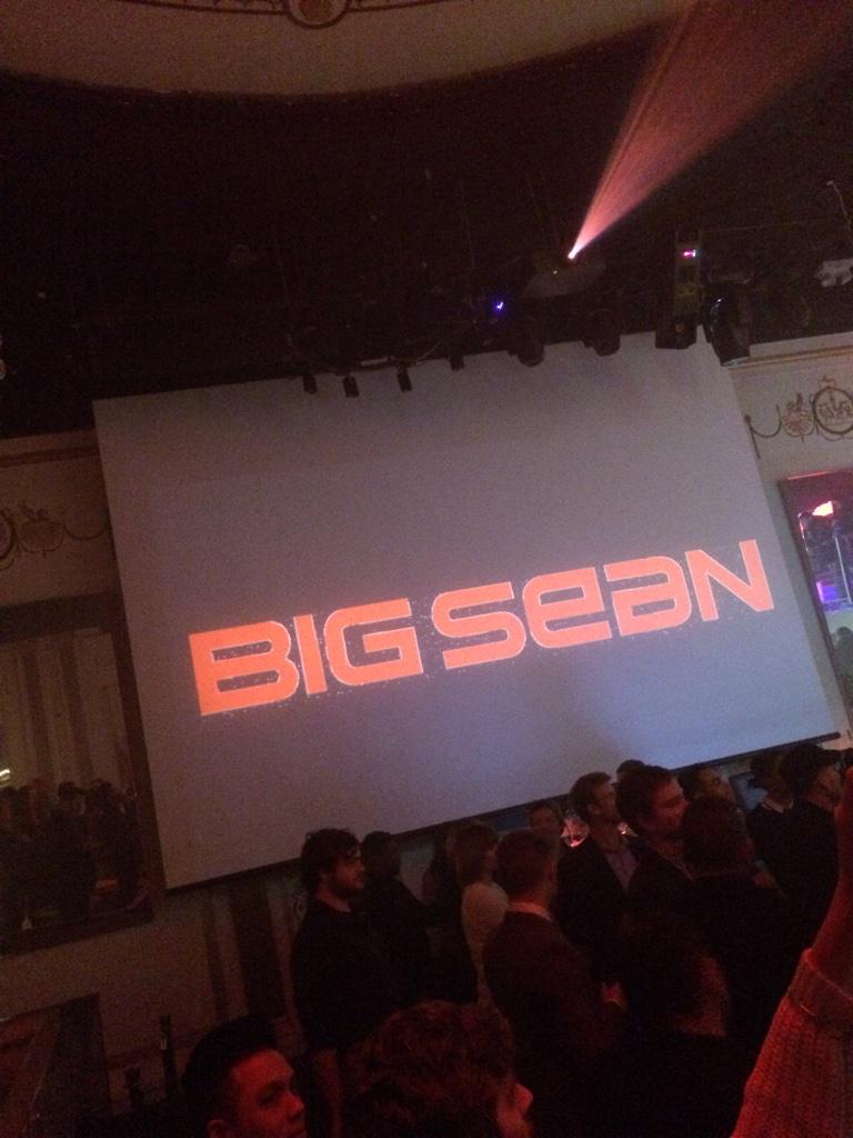 B48SzjVIAAARFoO.jpg:large