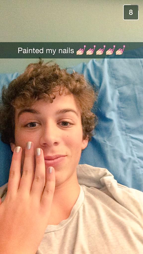 speakha's tweet photo. Hope you get some new nail polish today @fogeltheFOGO http://t.co/Zzc6pKLo5W