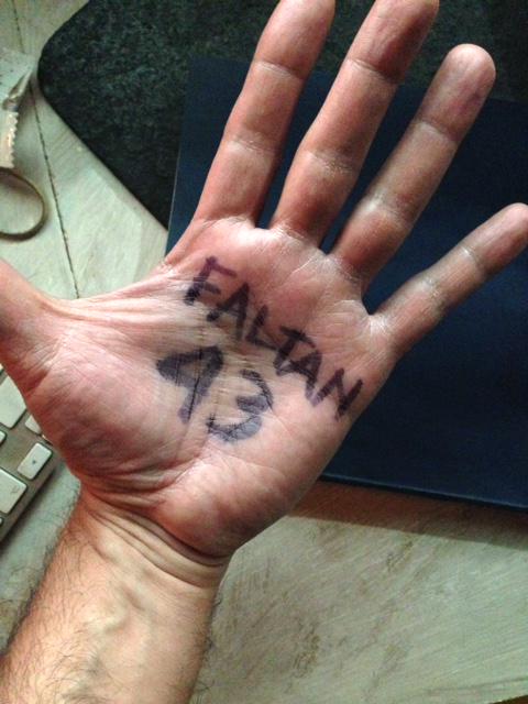 rubenochoaa's tweet photo. Lleva la protesta a todos lados | #ProtestaPermanente #YaMeCanse6 | Comparte tu foto | Dile a los demás http://t.co/6AjYId2rwt