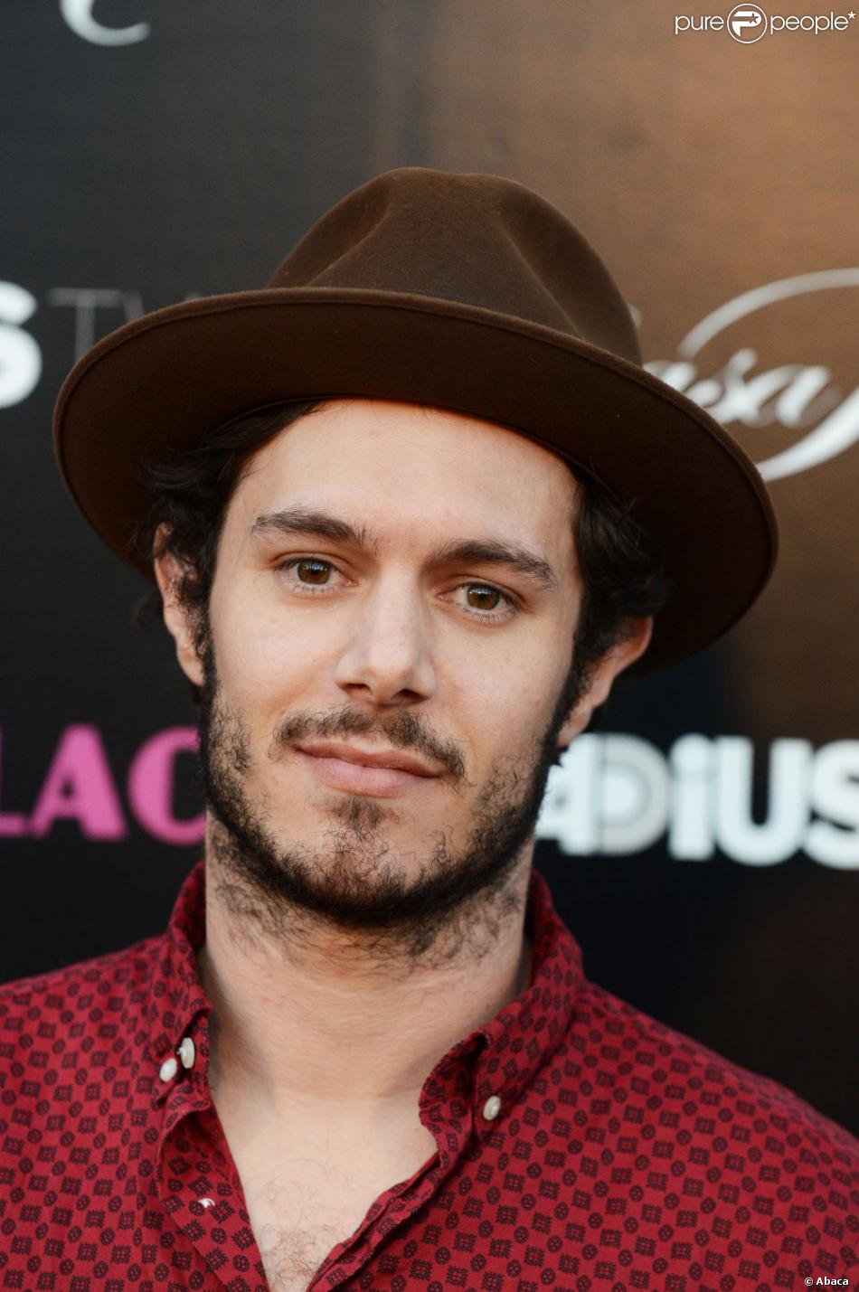 Happy birthday Adam Brody! We I love you and I go forever cherish the Seth Cohen holiday 