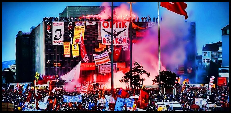 ISTANBUL_THEMES's tweet photo. #ISTANBUL #TODAY #COURT
#Çarşı #Gezi http://t.co/hdm69K2AfT