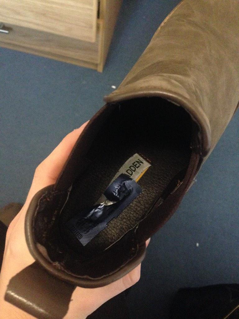 kerrywalker_x's tweet image. You know you're diabetic when you find a test strip in your shoe #howthe #T1 #doc