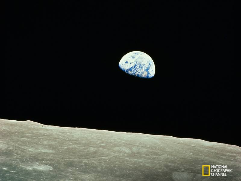 NatGeoFR's tweet photo. #photography #NatGeoChannelfr #cosmos #terre #lune http://t.co/XAS56pIS9h
