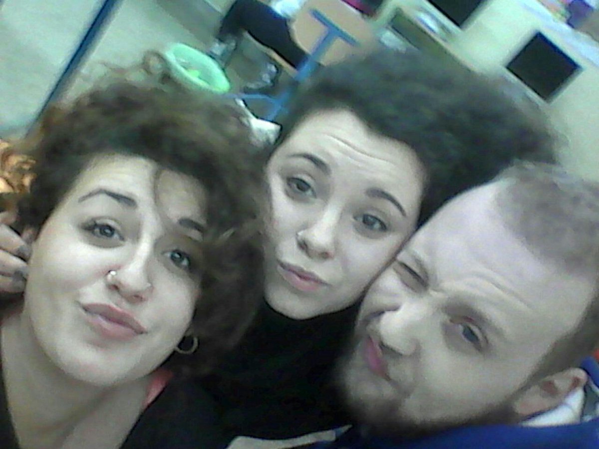 MinatoAino's tweet photo. Mañana productiva en clase. http://t.co/4X83xE3YVl