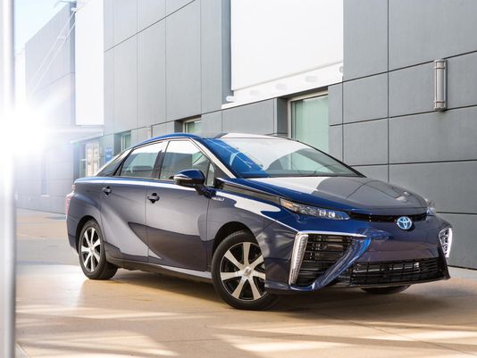 Eunicell2014's tweet image. Winton: Toyota&apos;s fuel cell plans grab headlines 
detroitnews.com/story/business…