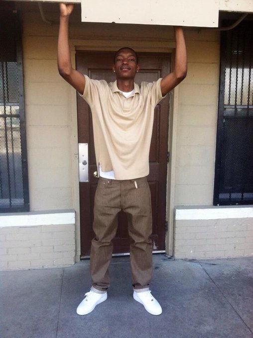 Freee meeechie bitch http://t.co/iSZZQuVLPB<a href="/tag/keepcalmandvapeon"class="tags"><span>#keepcalmandvapeon</span></a>