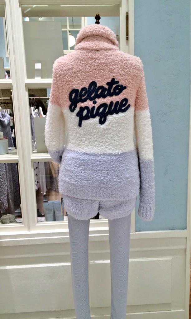 関西つぶやきstation 大丸 ファンタスティッククリスマスpart2 大丸心斎橋店 ジェラートピケ から 今イチオシのルームウェアをピックアップ 背中のロゴが可愛いです ぜひ お店でcheckしてください O Http T Co 5ujppw2tq3