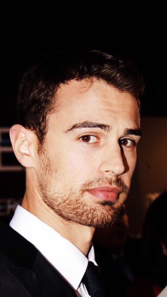 Lockscreen | HAPPY BIRTHDAY THEO JAMES | rt/fav if ur using it 