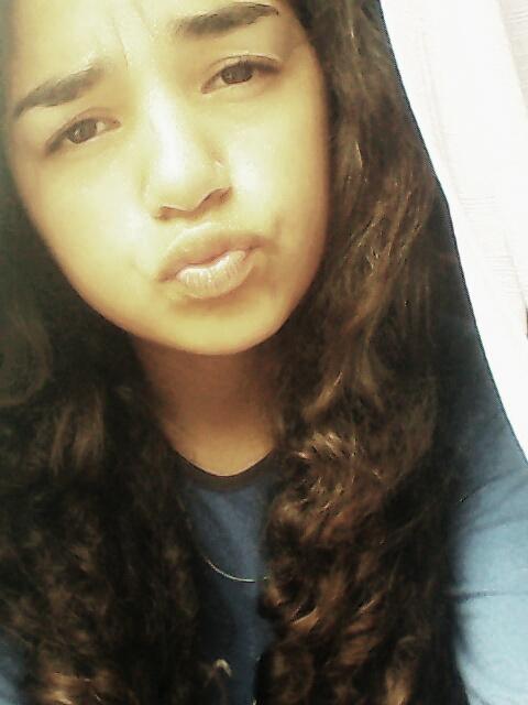 ValucabjMaciel's tweet photo. Soy real no perfecta http://t.co/KfNgiuzkLU