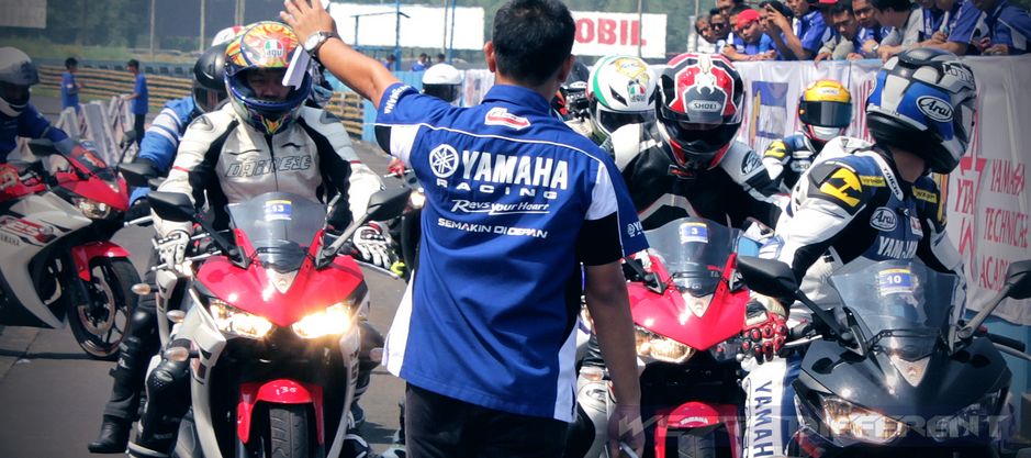Rendyrenta's tweet image. #YamahaID Article #weRdifferent is out! "R Cup Series Siap Bergulir 2015" bit.ly/1yXhUH4  @YamahaIndonesia