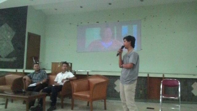 Penanya diskusi #nontonSenyap di <a href="/IISIP_Jakarta/">IISIP JAKARTA unfcl</a> |Bgmn komnas menindaklanjuti kemunculn film Senyap <a href="/JoshuaOppenheim/">Joshua Oppenheimer</a> ?