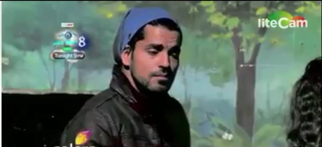 B49saeqCQAA_gFF.jpg:large