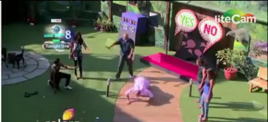 B49v_dFCYAAXIdu.jpg:large