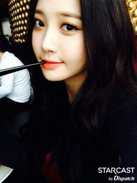 [PIC] Girl's Day Yura in Hong Kong -  STARCAST by Dispatch  via Kimyura_TH