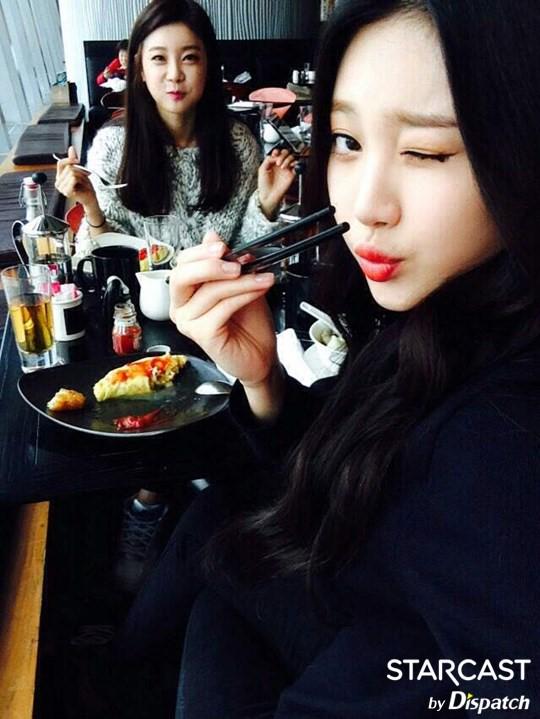 [PIC] Girl's Day Yura &amp; Sojin in Hong Kong -  from STARCAST by Dispatch