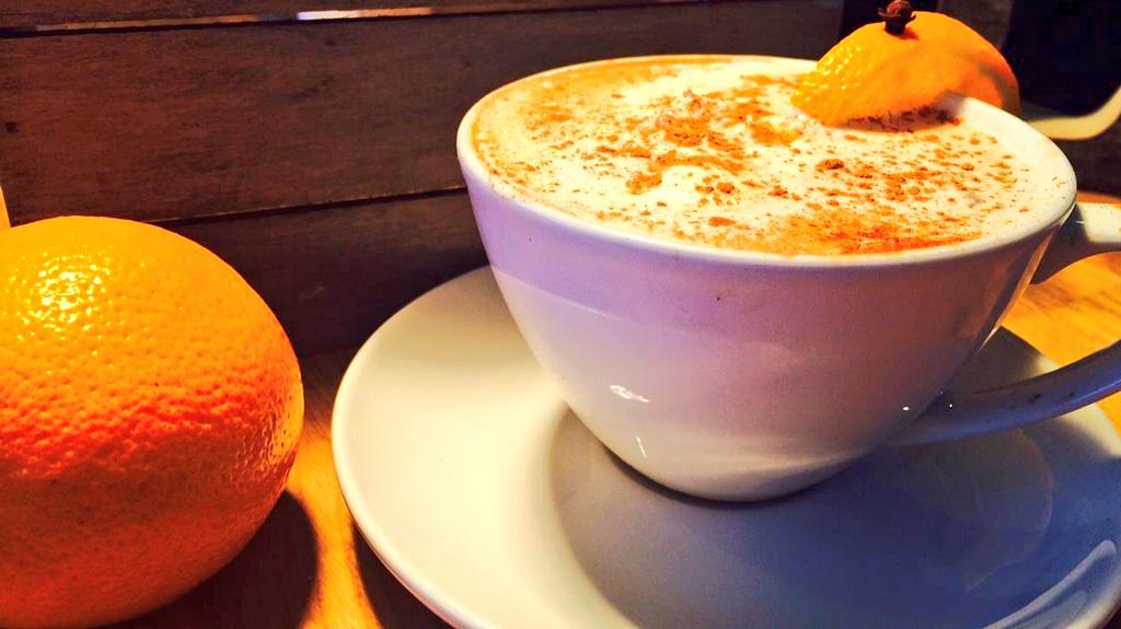 BrigstowL's tweet photo. NEW peanut butter, Irish cream lacquer and vanilla vodka hot chocolates...seriously good winter warmers! http://t.co/upyAjwJ7WE