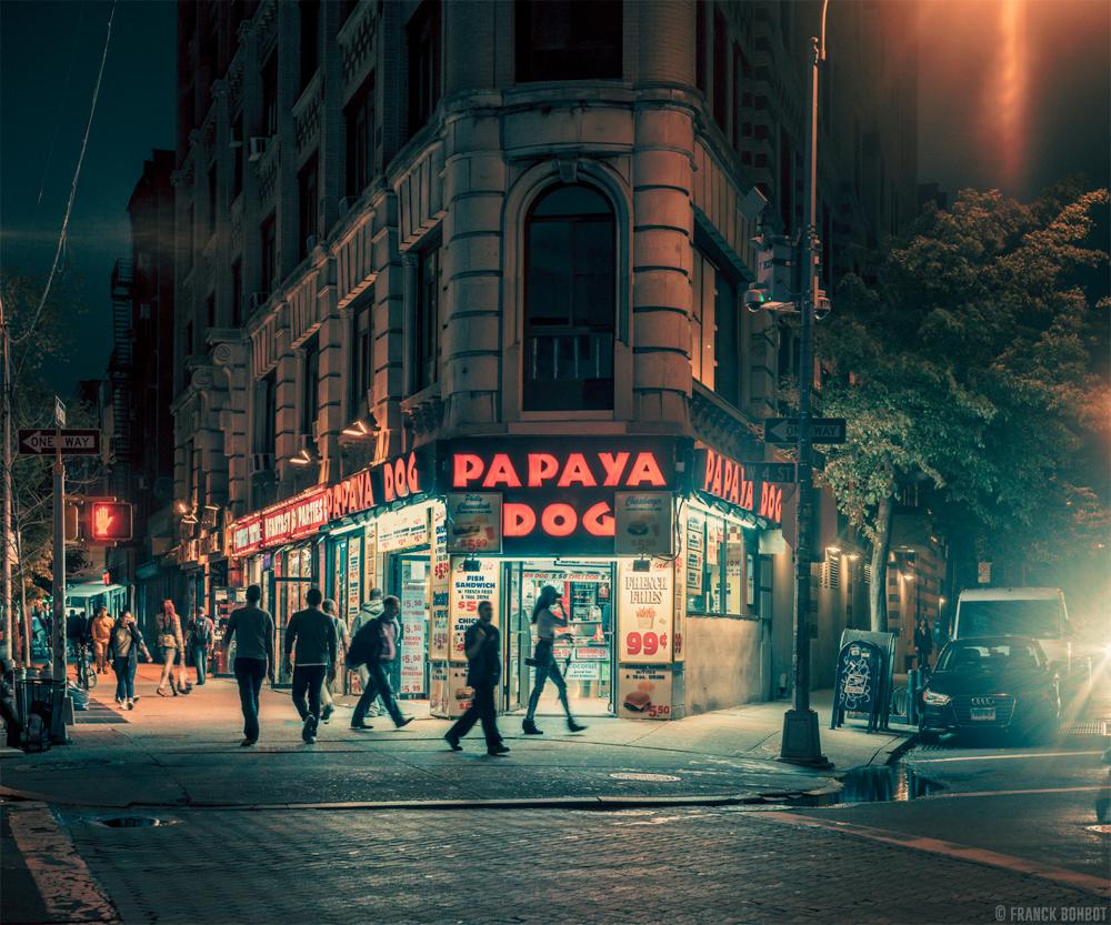 apostol_ru's tweet photo. Серия фотографий от Franck Bohbot: «Включите свет»: http://t.co/hWZvxd17oU http://t.co/fQmQpP6ePe