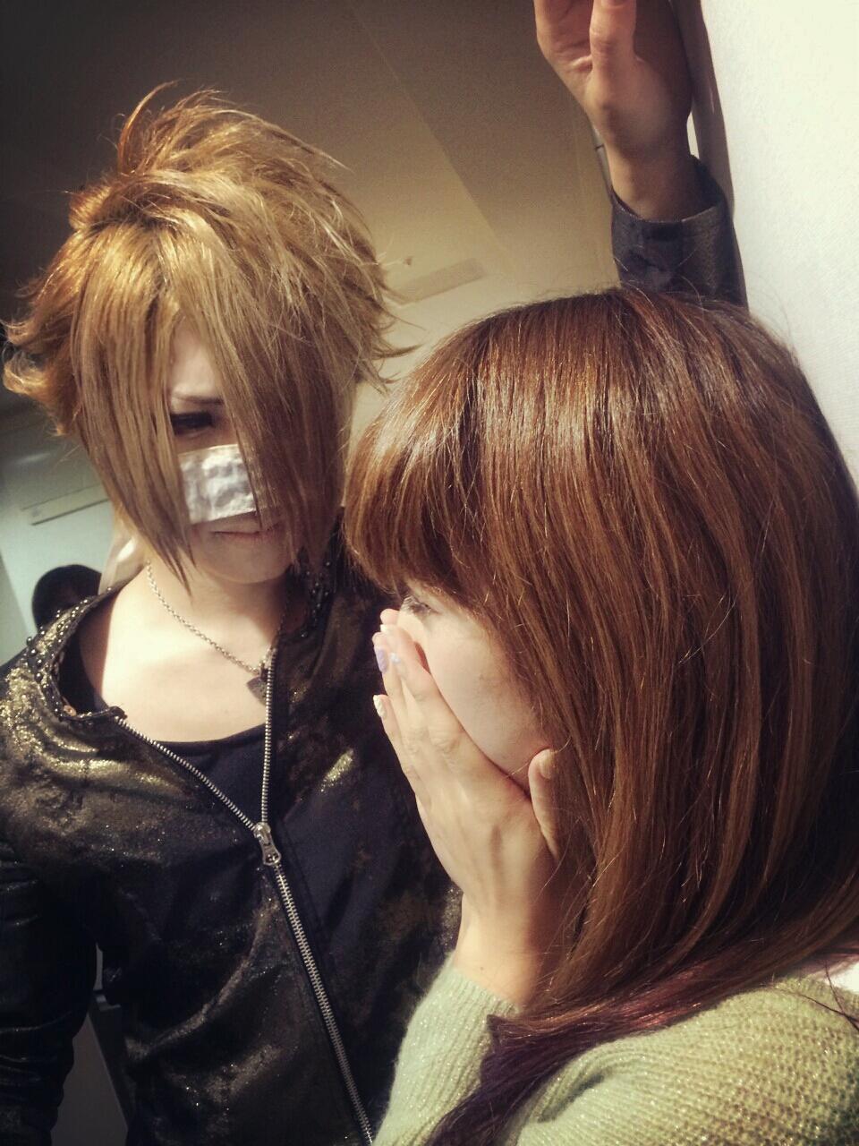 ミカ あとね 最近のｖ系のインストで壁ドン会って有るらしいんだけど友達と遠征先でその話して遊んでたの凄いくだらなくて楽しかった 笑 Http T Co 75ywvx3oh7 Twitter