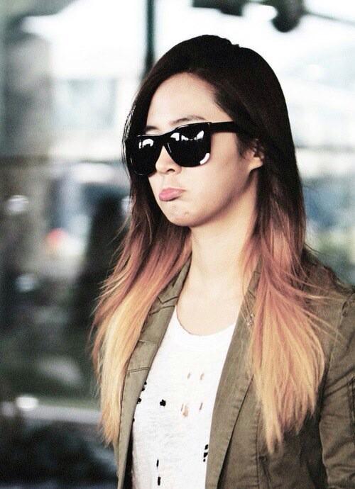 Kwon Yuri happy birthday!!!  