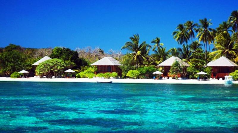 RT <a href="/VIVA_log/">VIVAlog</a>: Pulau Moyo, Surga Terpencil dari Indonesia dlvr.it/7k19GT