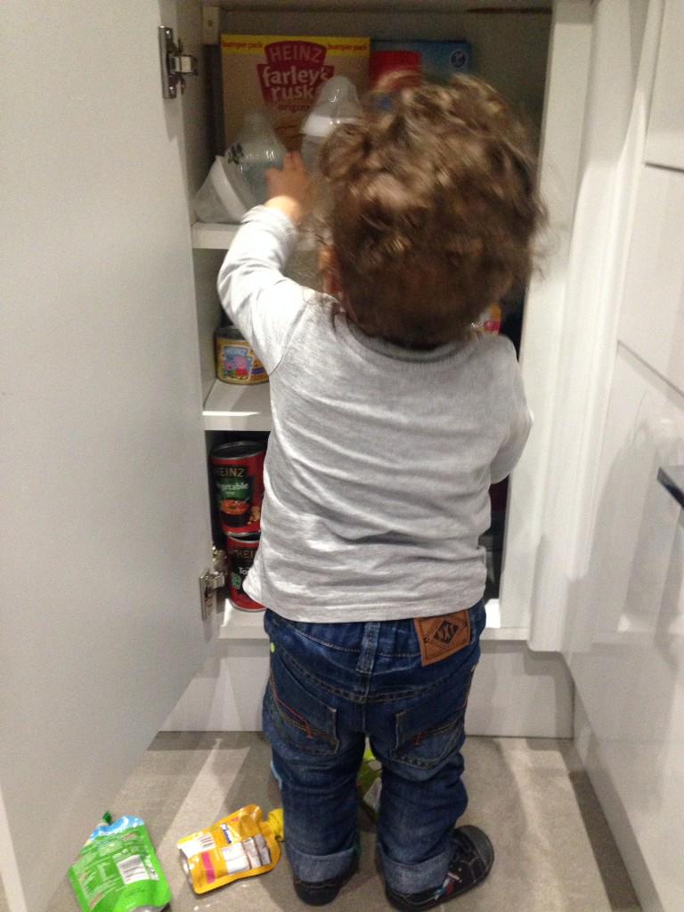 ant_crolla's tweet photo. All the toys in the world my champ has but his fave game his defo emptying all the cupboards π #lilterror http://t.co/HX5gVLnn09