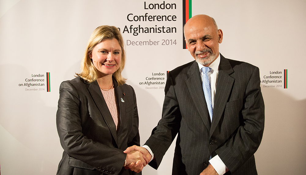 DFID_UK's tweet photo. .@JustineGreening meets President @ashrafghani to discuss progress in #Afghanistan at London Conference #AfghanFuture http://t.co/wB460AfWe3