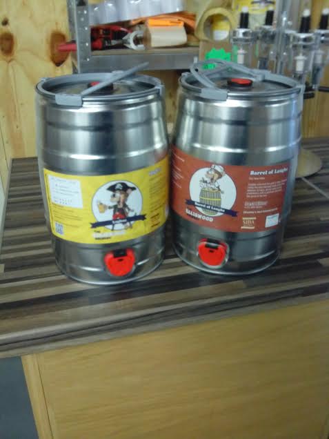 ElliswoodBeers's tweet photo. You cannot argue with the #WealdstoneRaider. If you want some, we'll give it ya. Talk to us to get weekend beers in! http://t.co/MJHflNr1qR