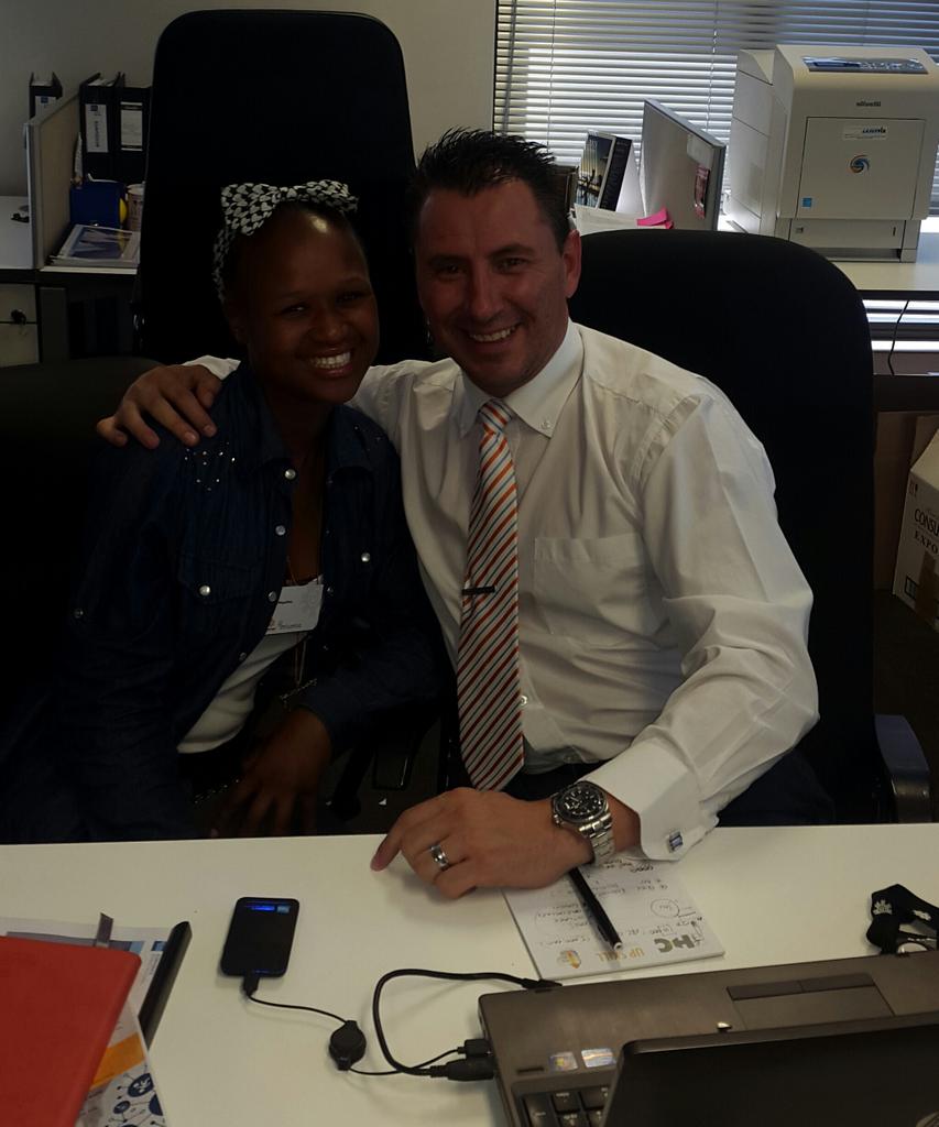 VeeBee71's tweet photo. Great day with my student !!!! ....#positive #happiness #PositiveAttitude #Opportunities #happydays #leadership http://t.co/ysKV3vIk5U