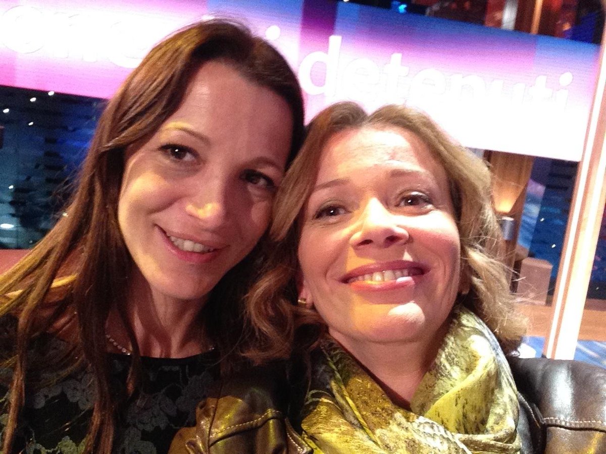 Sandra Savaglio e' come un'esplosione nelle galassie distanti che studia!w i cervelli di ritorno!